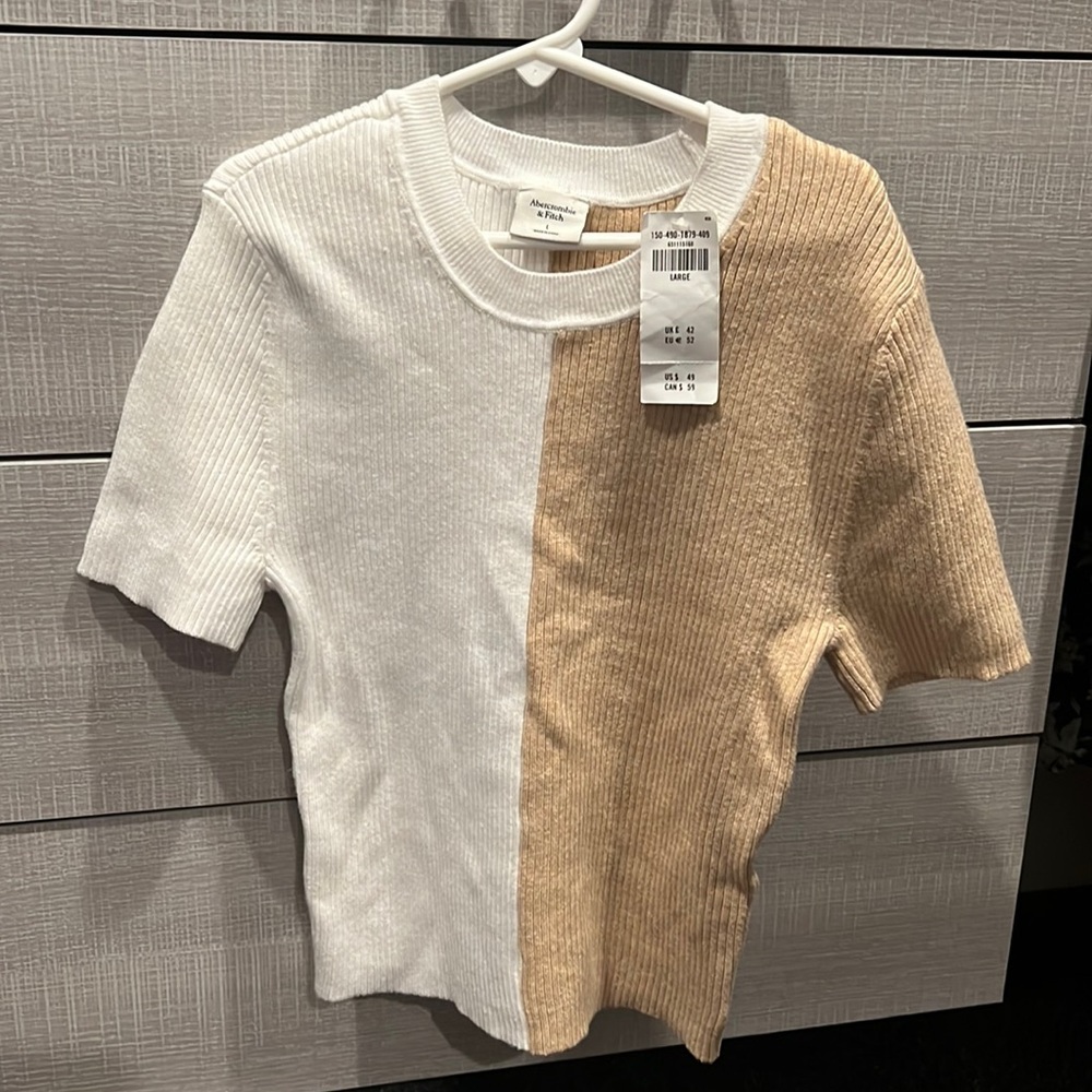 Abercrombie & Fitch sweater crew neck top!